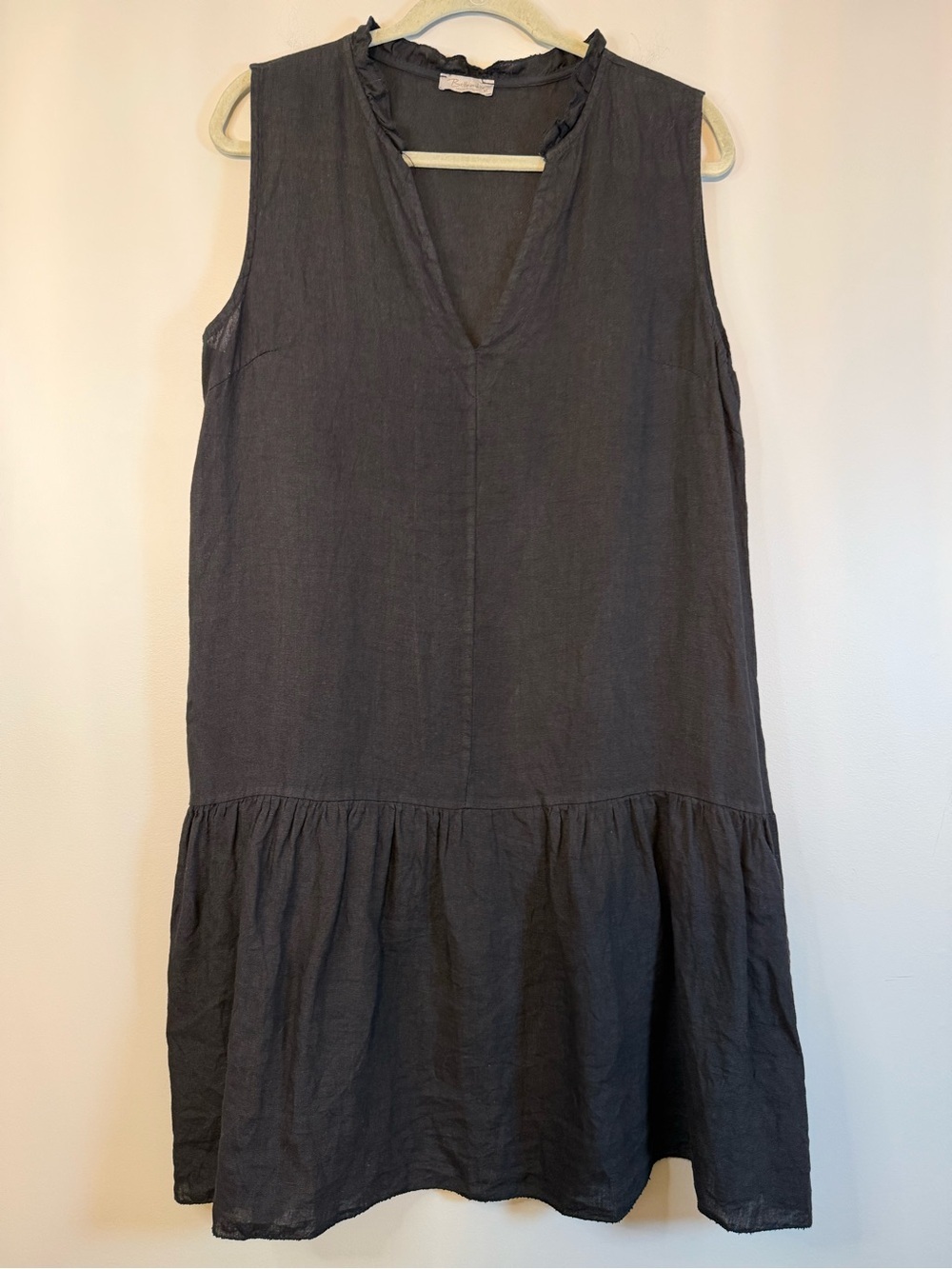 Sleeveless V-Neck Ruffle-Trim Dress in Charcoal